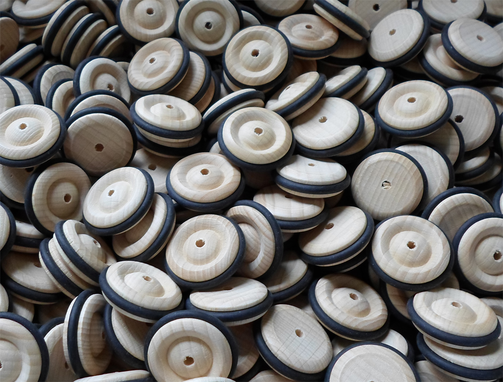 4 Stück Rad mit Gummireifen ca. 33 mm Ø