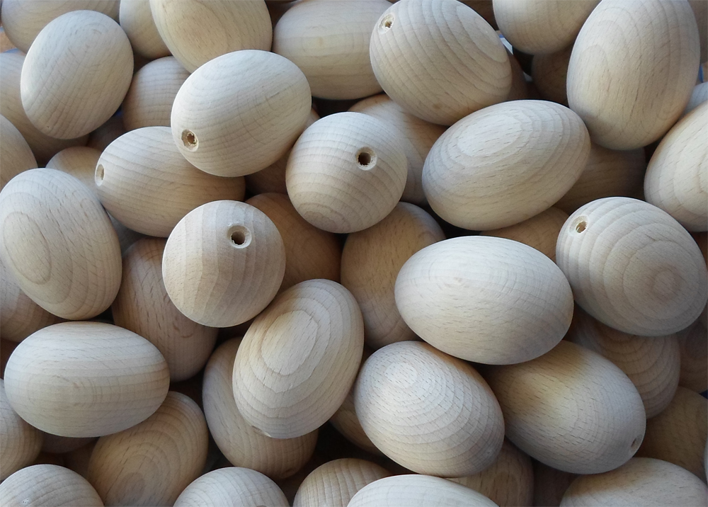 Holz-Eier ca. 35 x 50 mm, Buche, mit Halbloch Bohrung